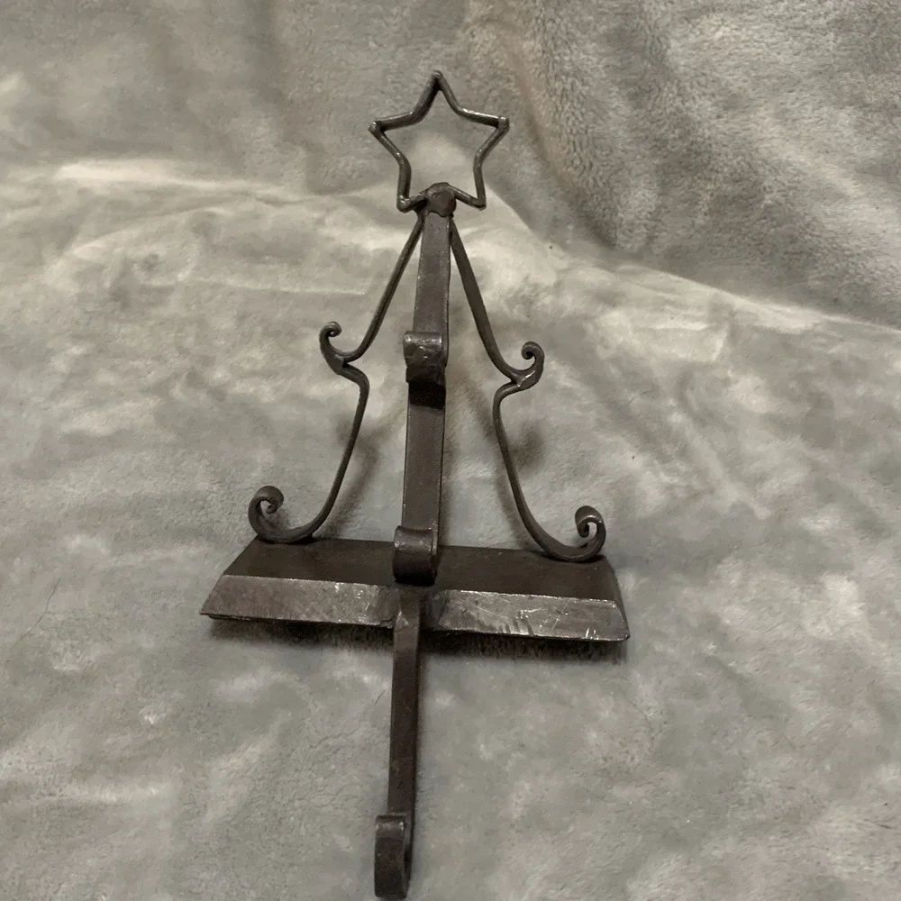 Vtg Rustic Cast Iron‎ Christmas Tree Stocking Holder Stand Star Top Mantle Decor